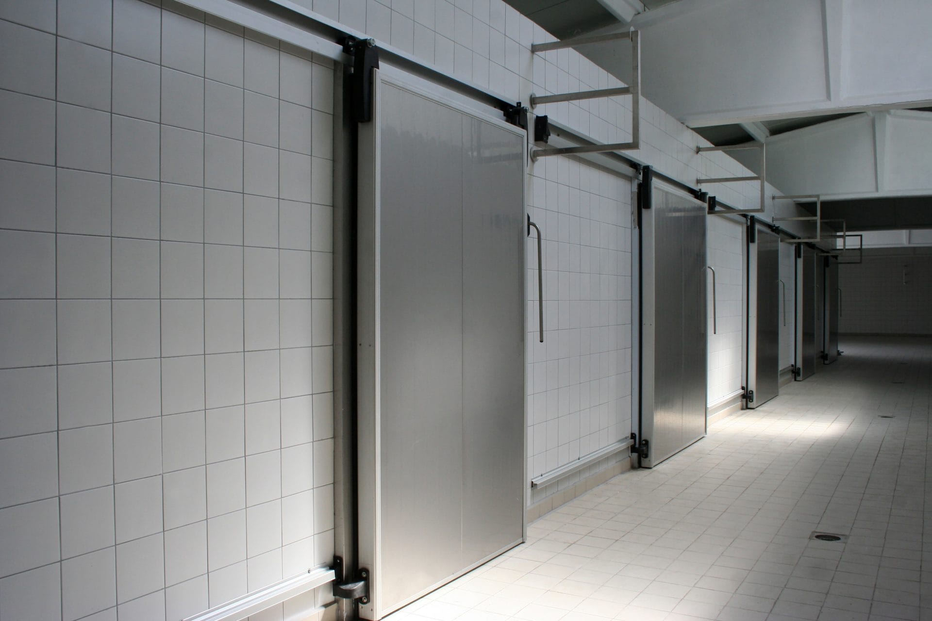 cooler-room-with-sliding-doors-and-tiled-walls-2026-09-23-01-54-25-utc